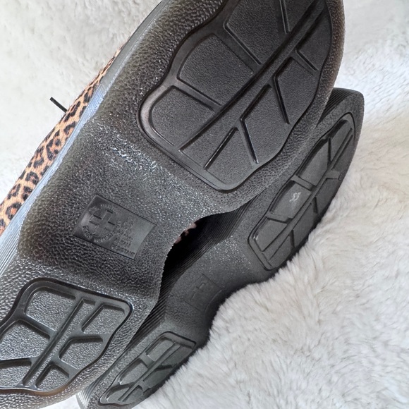 Dr. Martens Leopard Print Ankle Boots - Picture 6 of 8